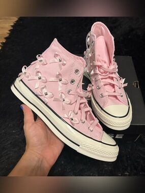 CONVERSE Chuck 70 hi top pink bow studded lace up shoes sneakers women’s 7 new
